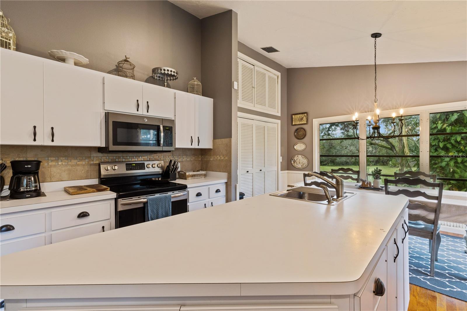 14018 PINE WOODS LN E, SARASOTA, FL, 34240