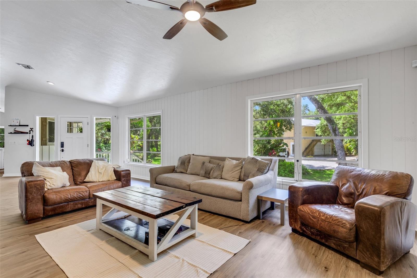 14018 PINE WOODS LN E, SARASOTA, FL, 34240