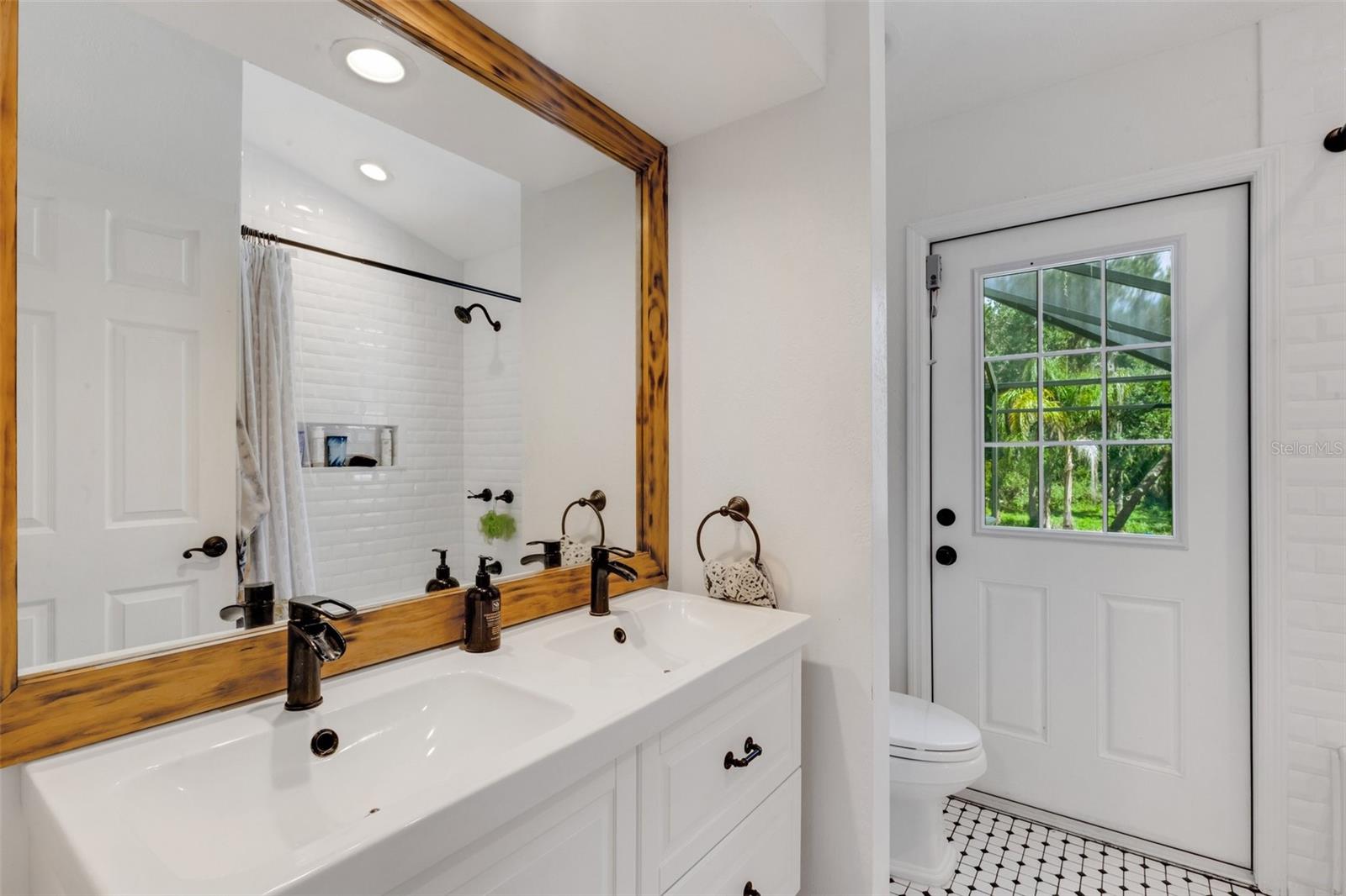 14018 PINE WOODS LN E, SARASOTA, FL, 34240