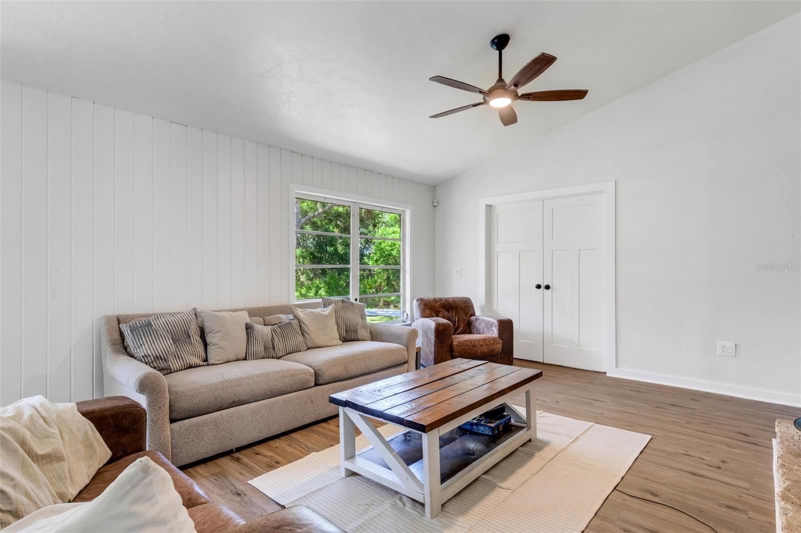 14018 PINE WOODS LN E, SARASOTA, FL, 34240