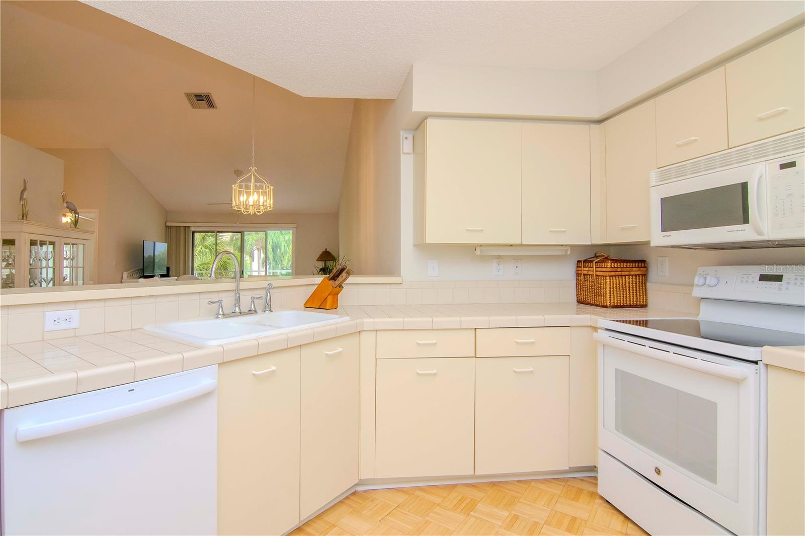 6059 BAHIA DEL MAR BLVD #233, ST PETERSBURG, FL, 33715