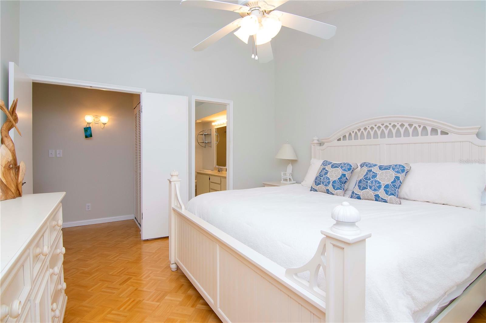 6059 BAHIA DEL MAR BLVD #233, ST PETERSBURG, FL, 33715