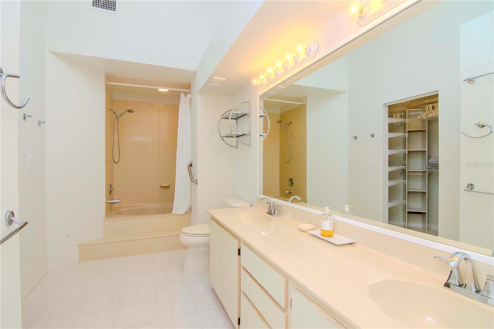 6059 BAHIA DEL MAR BLVD #233, ST PETERSBURG, FL, 33715