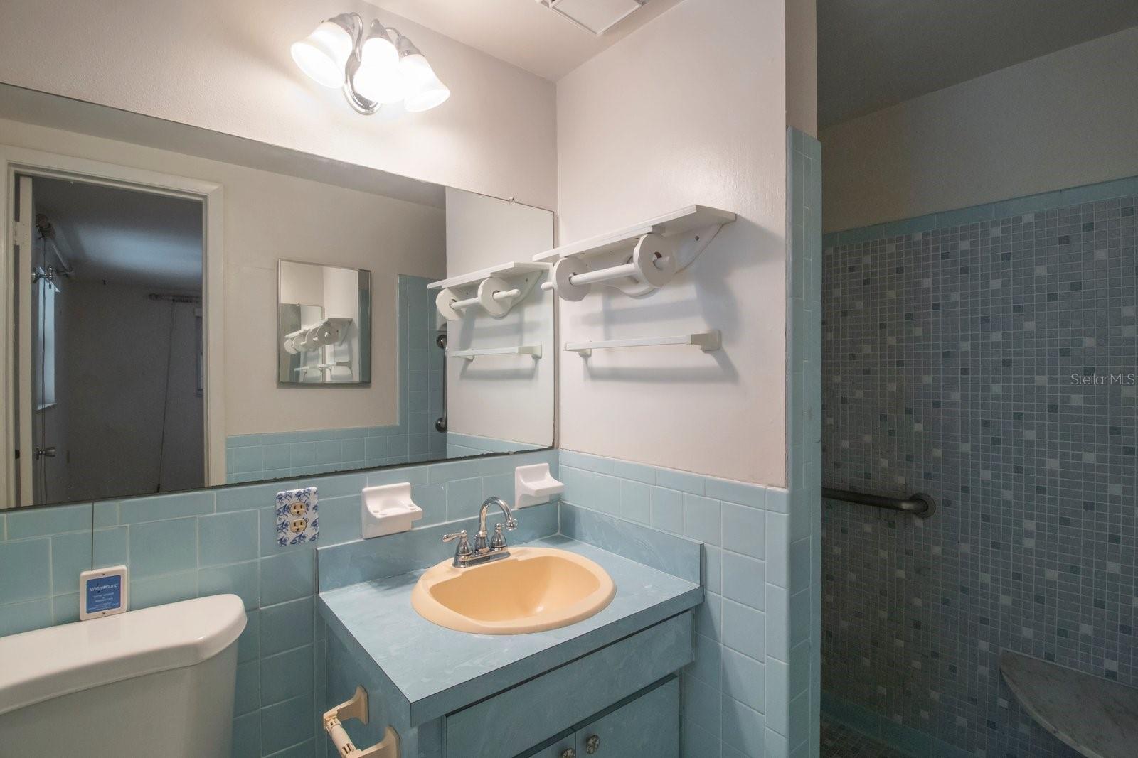 1069 RUSHMORE DR, HOLIDAY, FL, 34690
