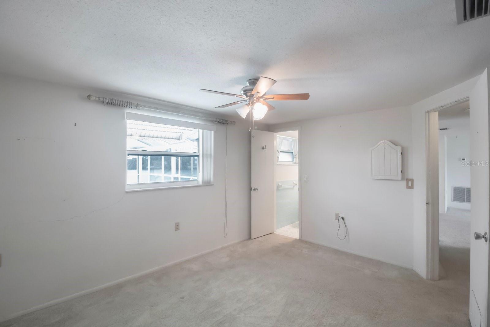 1069 RUSHMORE DR, HOLIDAY, FL, 34690