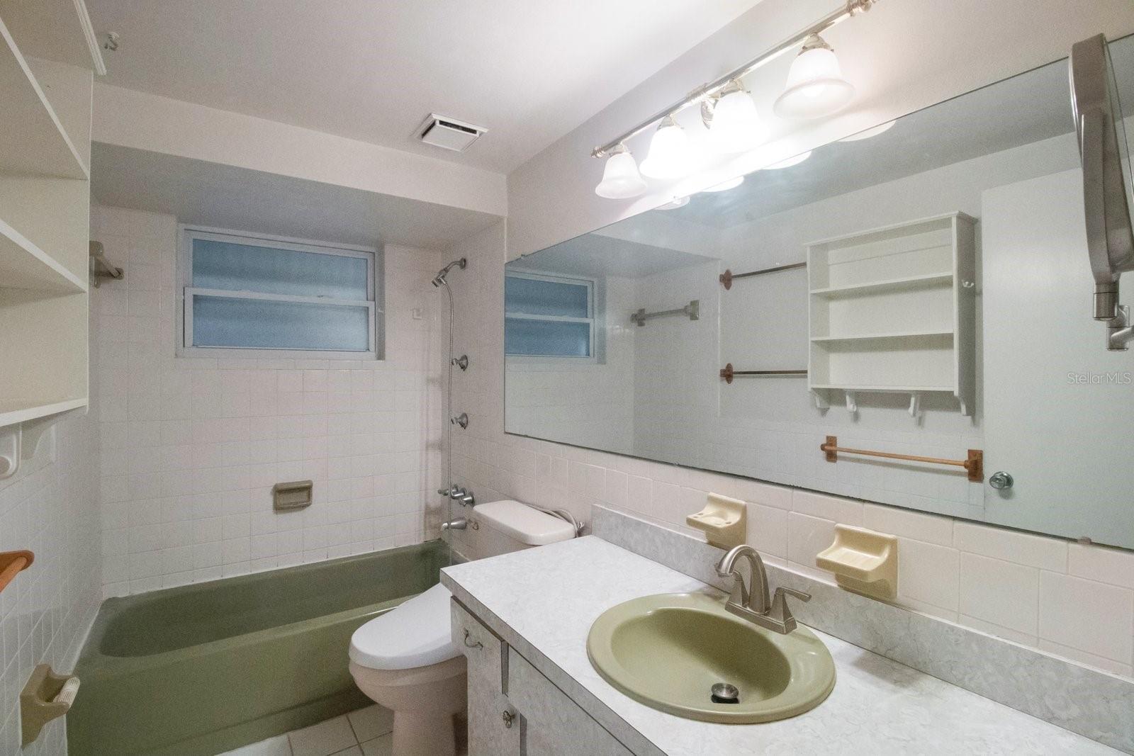 1069 RUSHMORE DR, HOLIDAY, FL, 34690