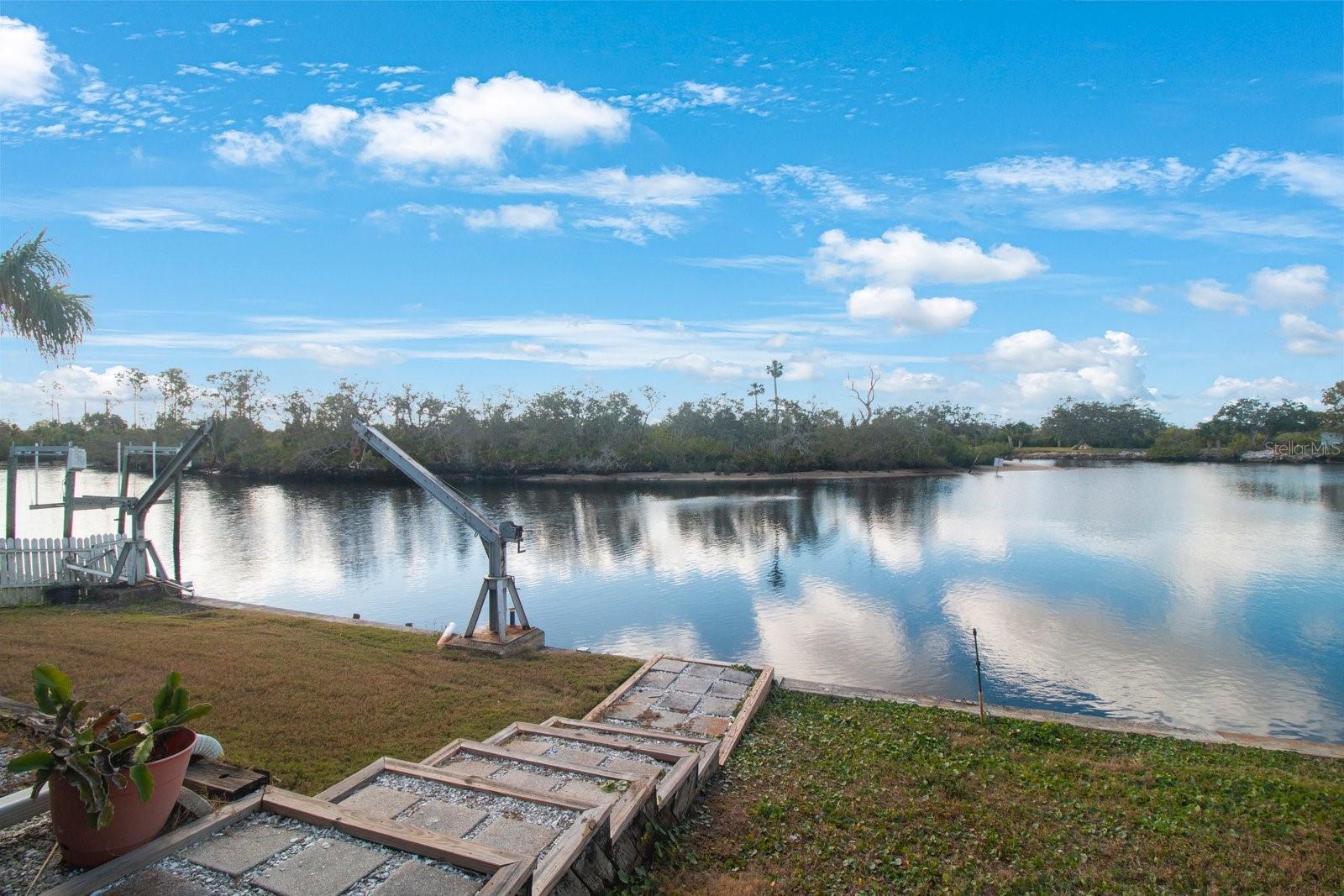 1069 RUSHMORE DR, HOLIDAY, FL, 34690