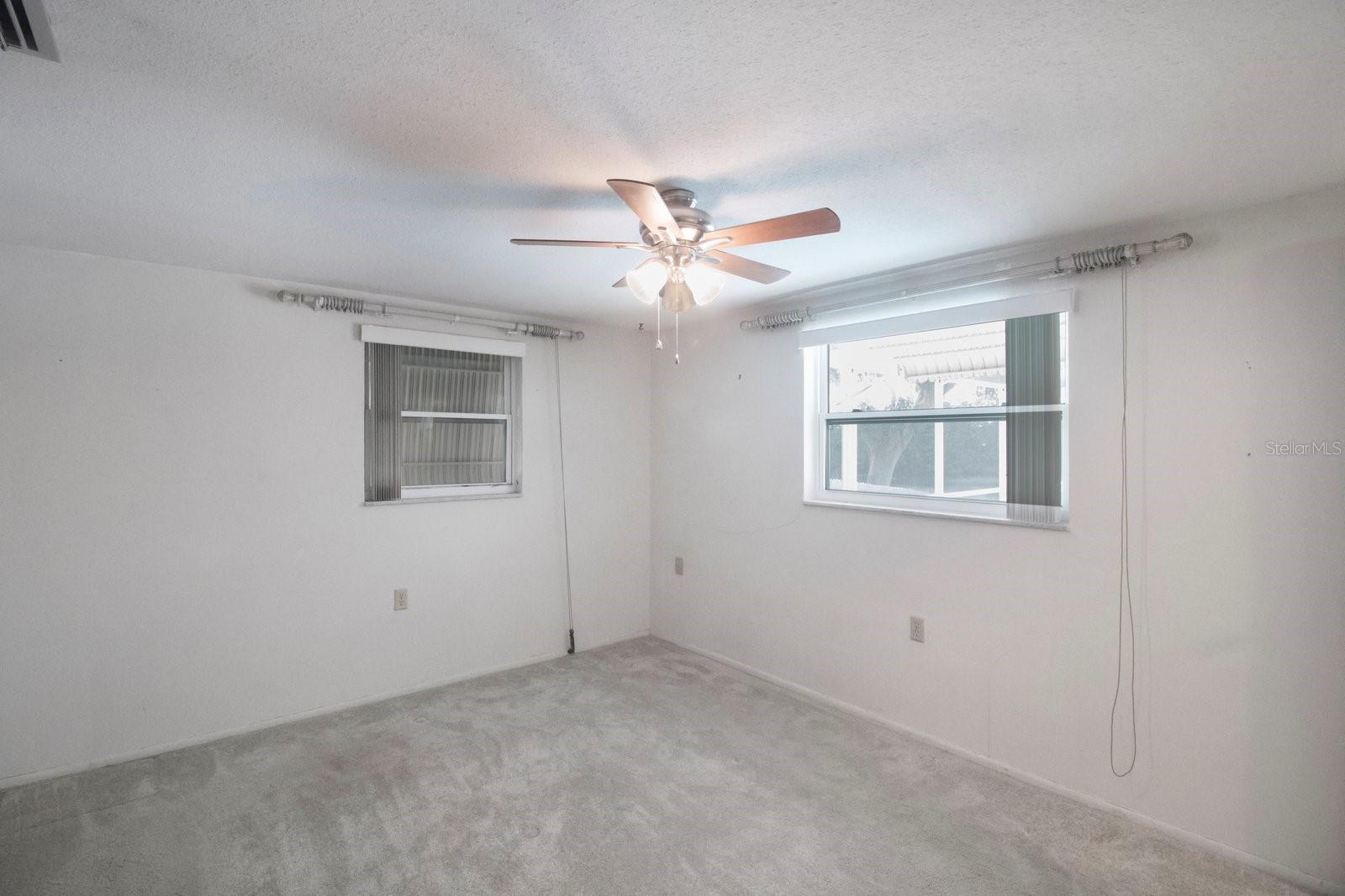 1069 RUSHMORE DR, HOLIDAY, FL, 34690