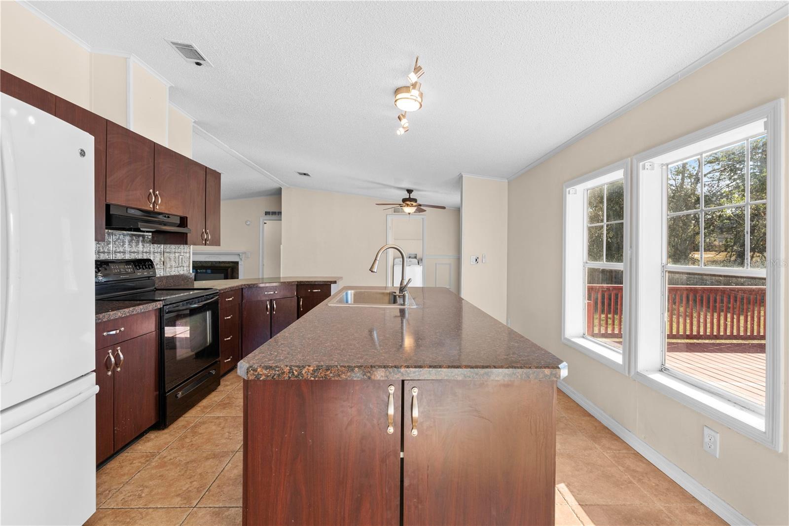 8326 DALEWOOD DR, WEEKI WACHEE, FL, 34613