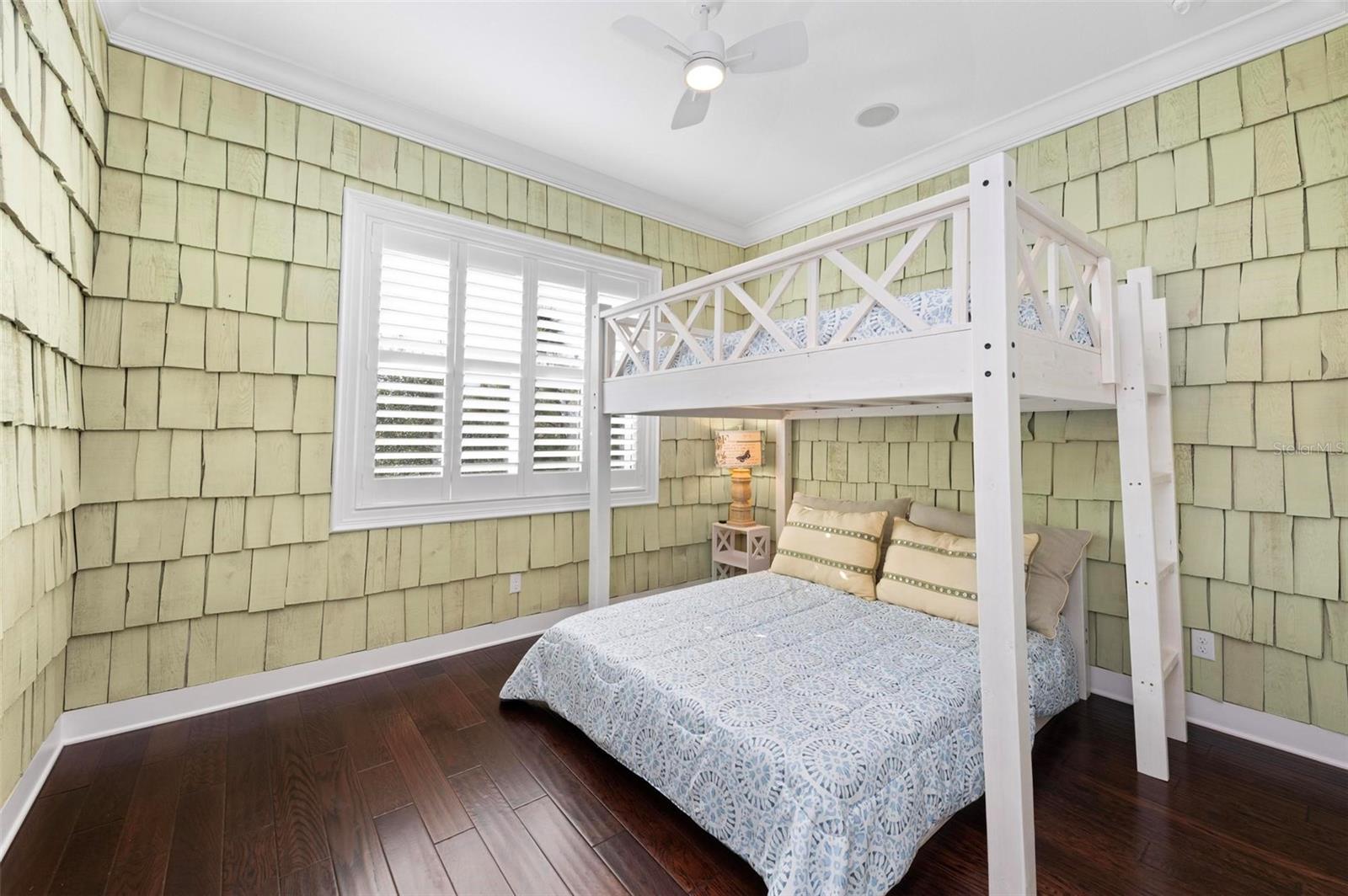 321 SAPPHIRE LAKE DR #202, BRADENTON, FL, 34209