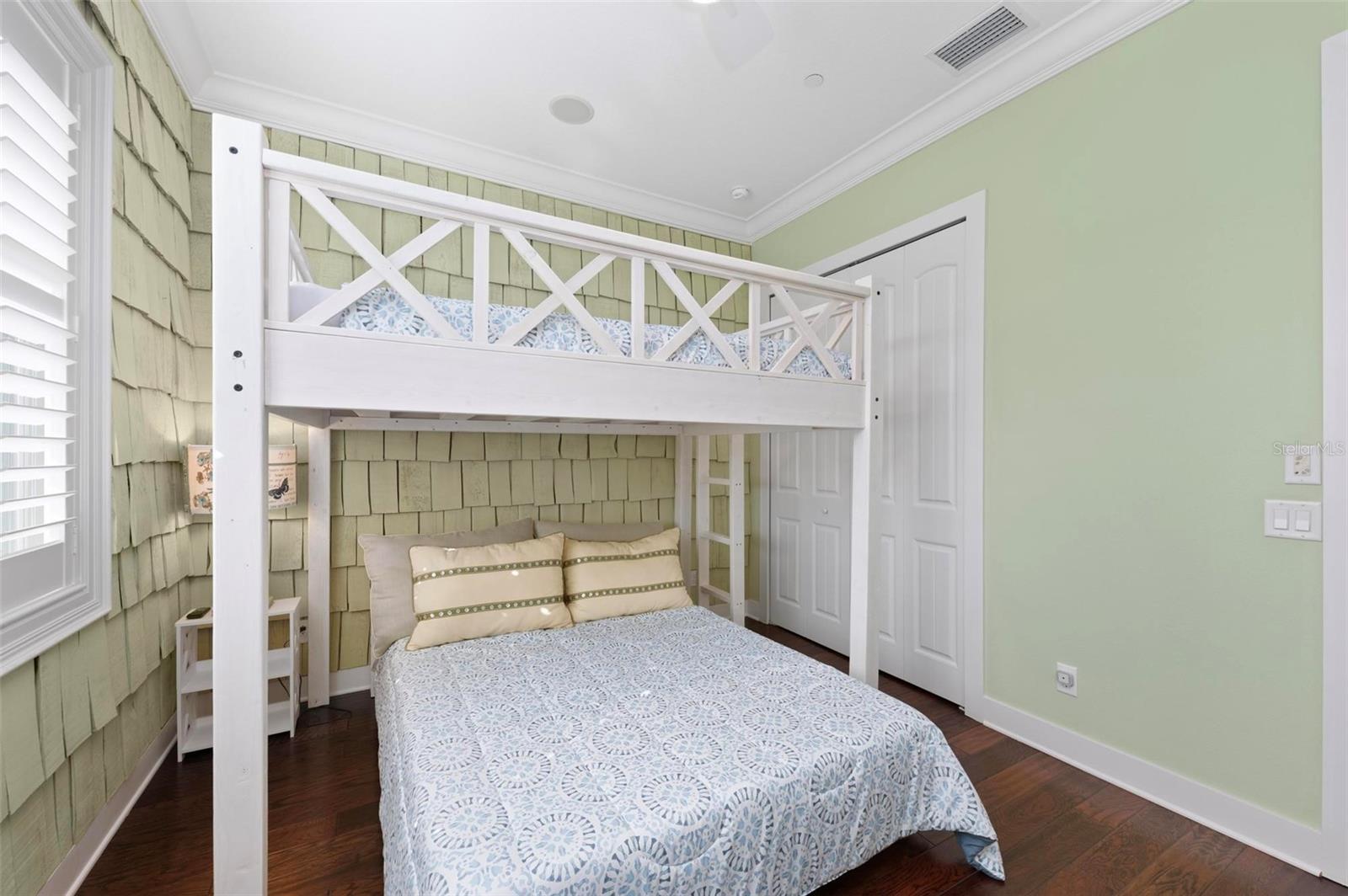 321 SAPPHIRE LAKE DR #202, BRADENTON, FL, 34209