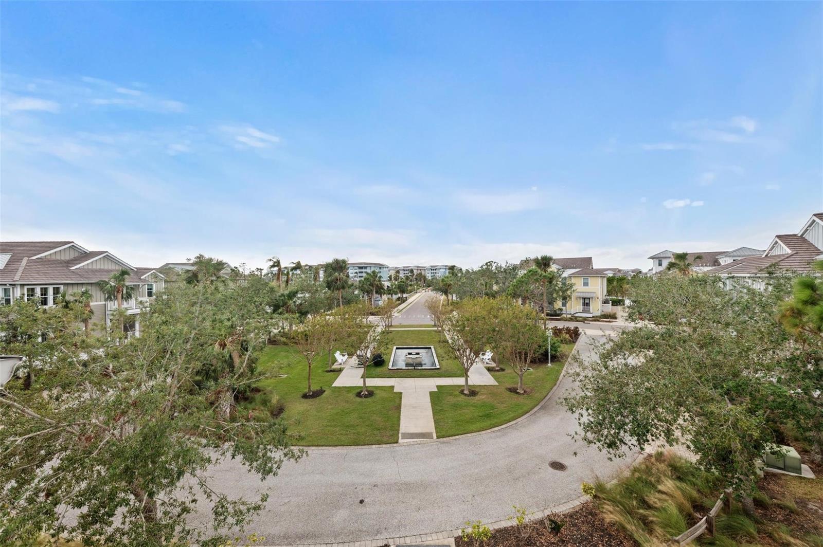 321 SAPPHIRE LAKE DR #202, BRADENTON, FL, 34209