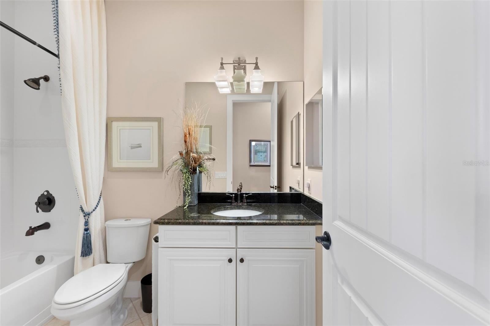 321 SAPPHIRE LAKE DR #202, BRADENTON, FL, 34209