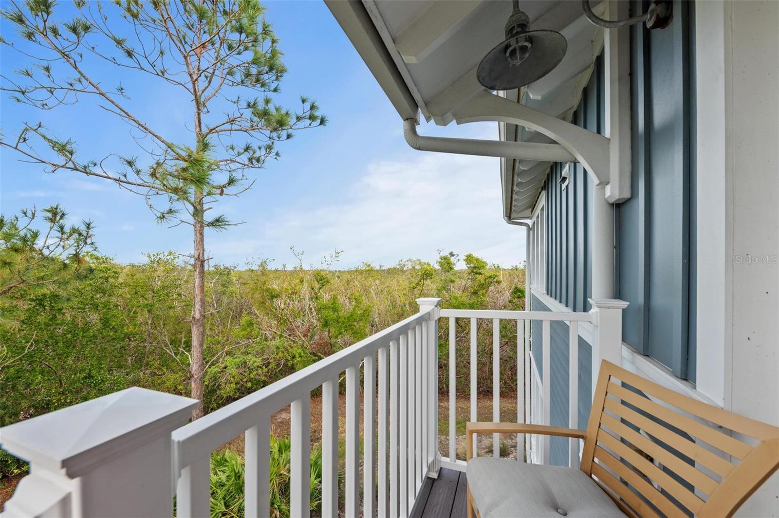321 SAPPHIRE LAKE DR #202, BRADENTON, FL, 34209