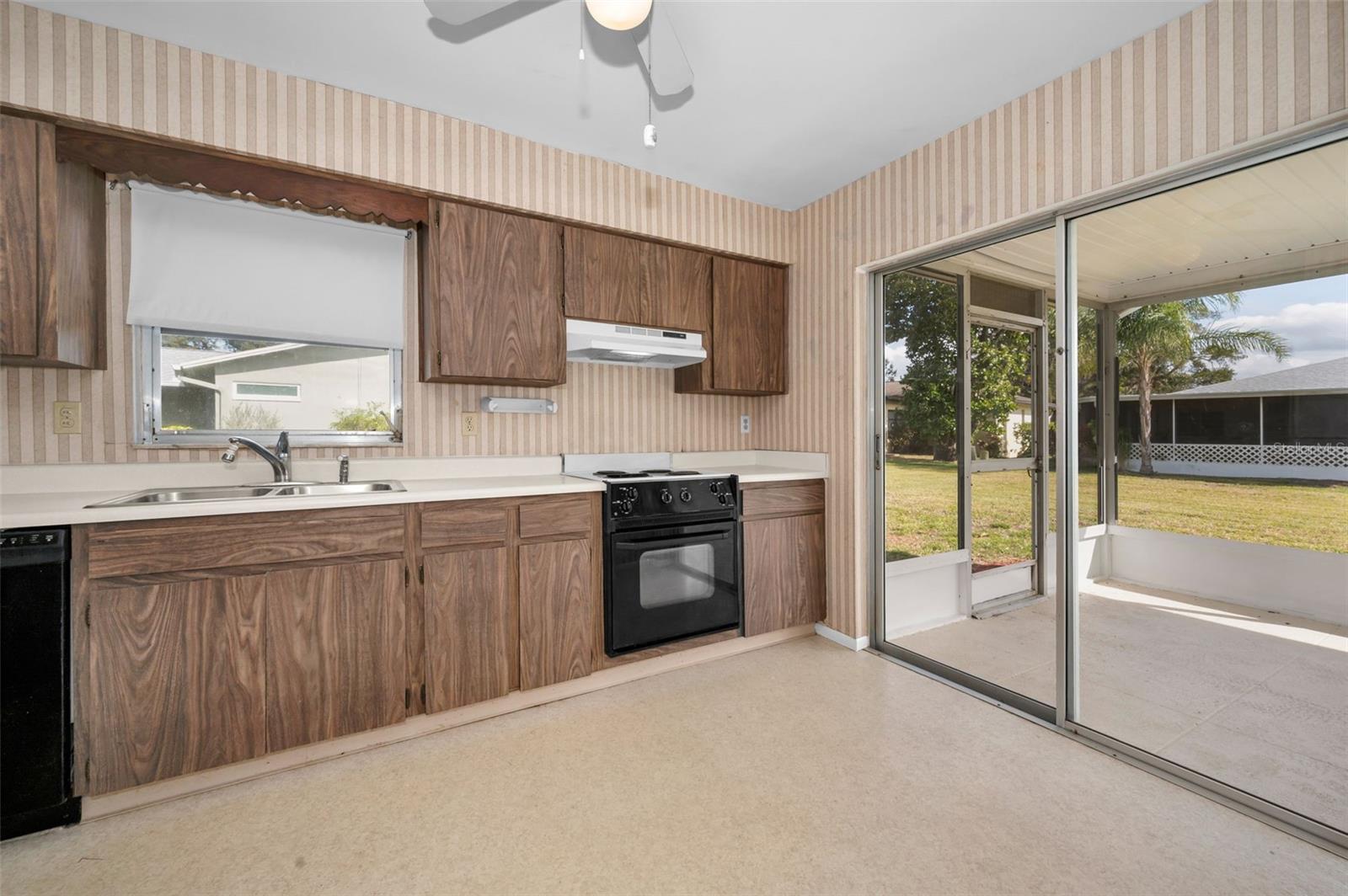 1518 W DORCHESTER DR, PALM HARBOR, FL, 34684