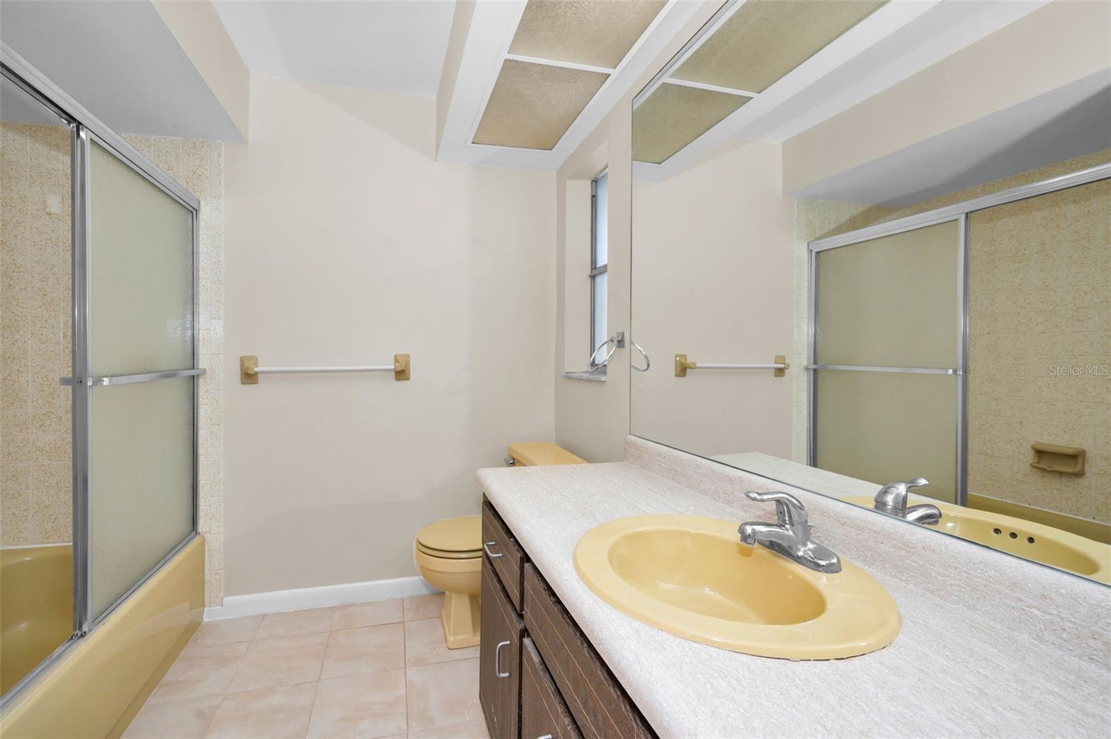 1518 W DORCHESTER DR, PALM HARBOR, FL, 34684