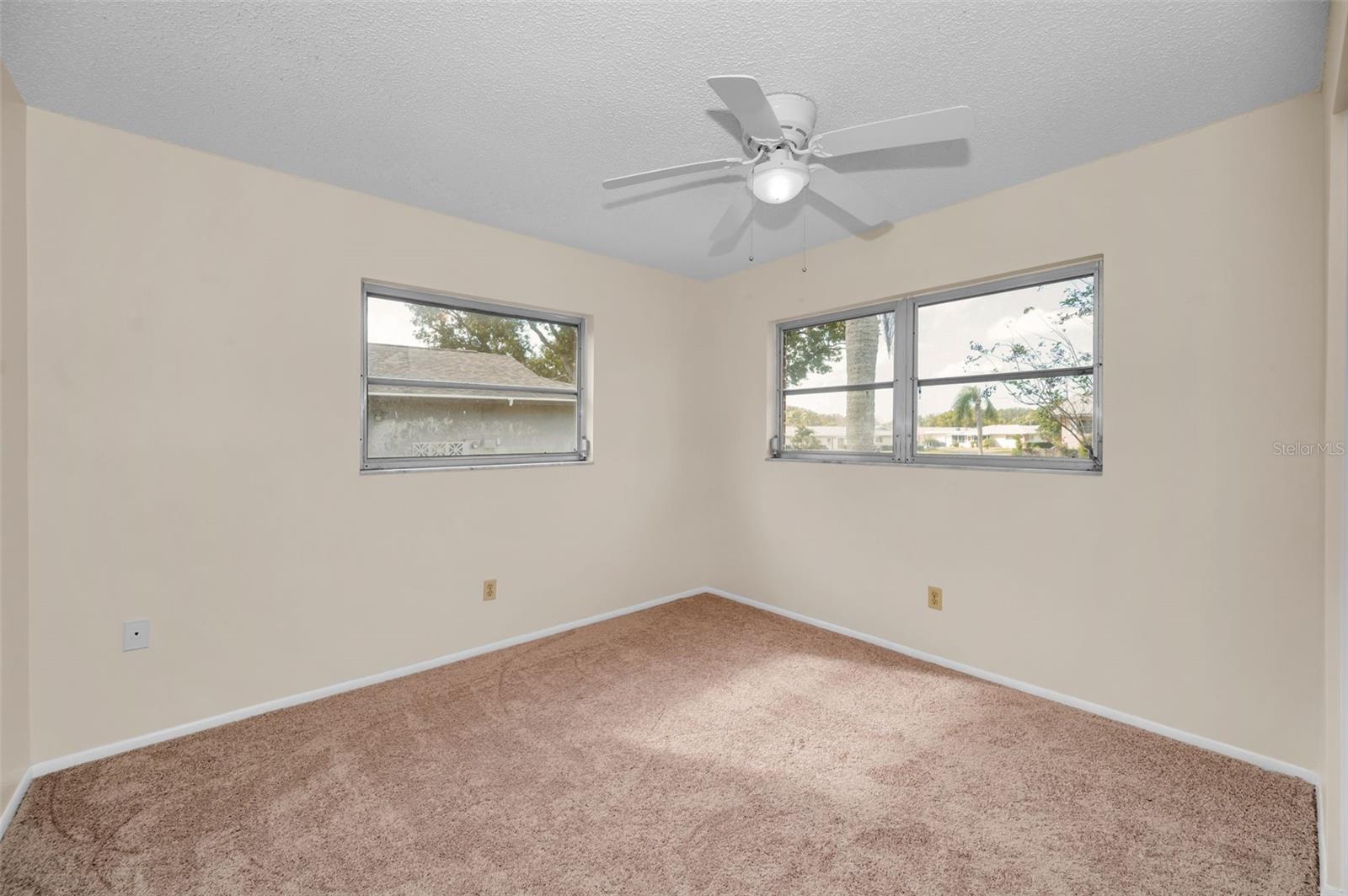 1518 W DORCHESTER DR, PALM HARBOR, FL, 34684
