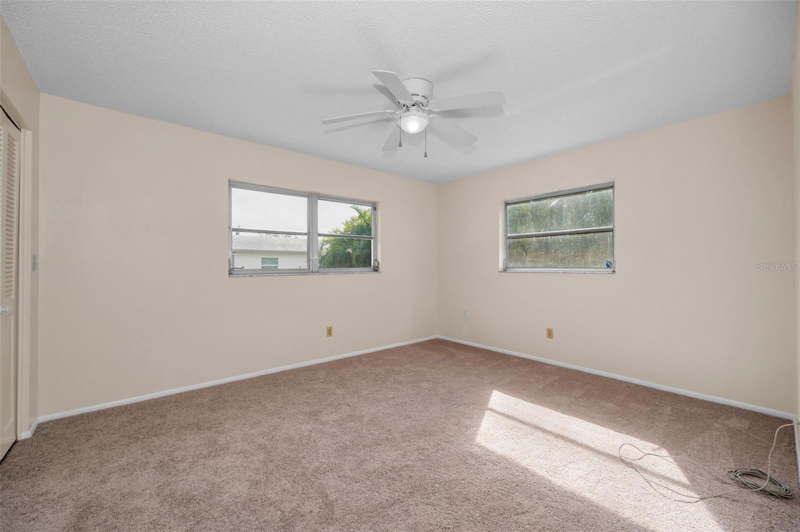 1518 W DORCHESTER DR, PALM HARBOR, FL, 34684