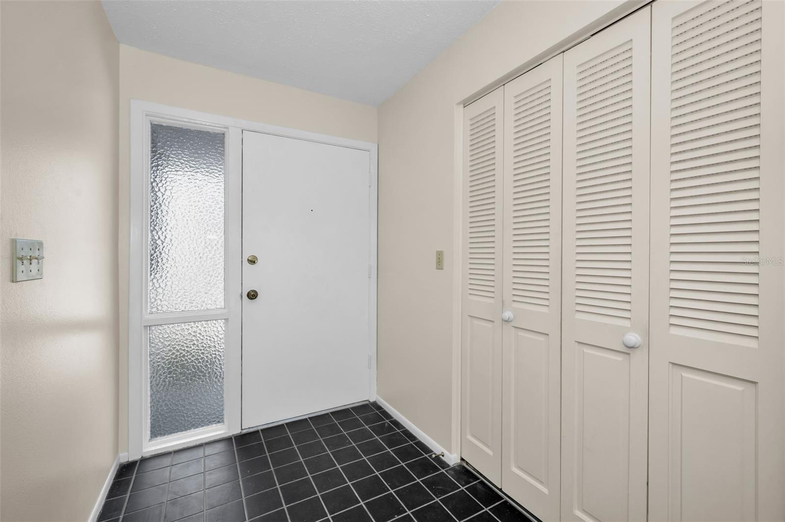 1518 W DORCHESTER DR, PALM HARBOR, FL, 34684