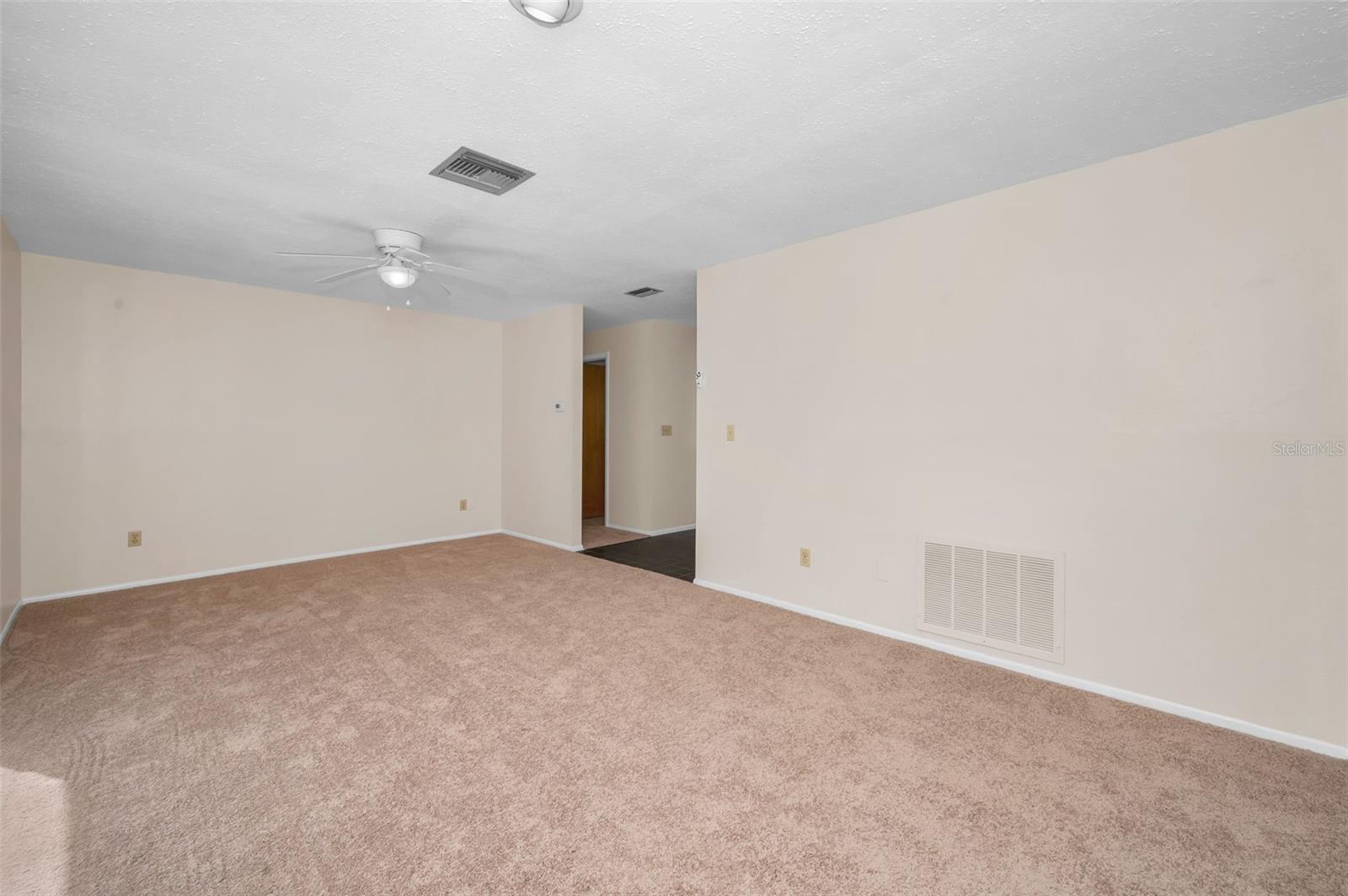 1518 W DORCHESTER DR, PALM HARBOR, FL, 34684