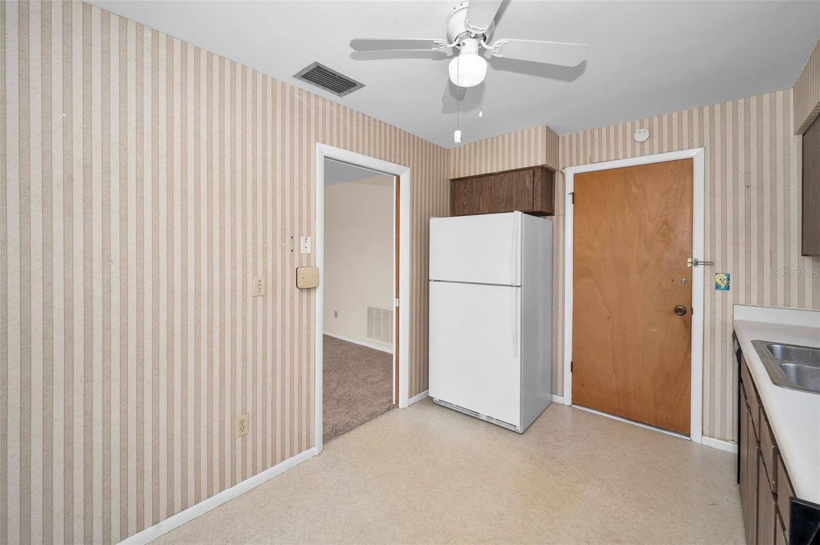 1518 W DORCHESTER DR, PALM HARBOR, FL, 34684