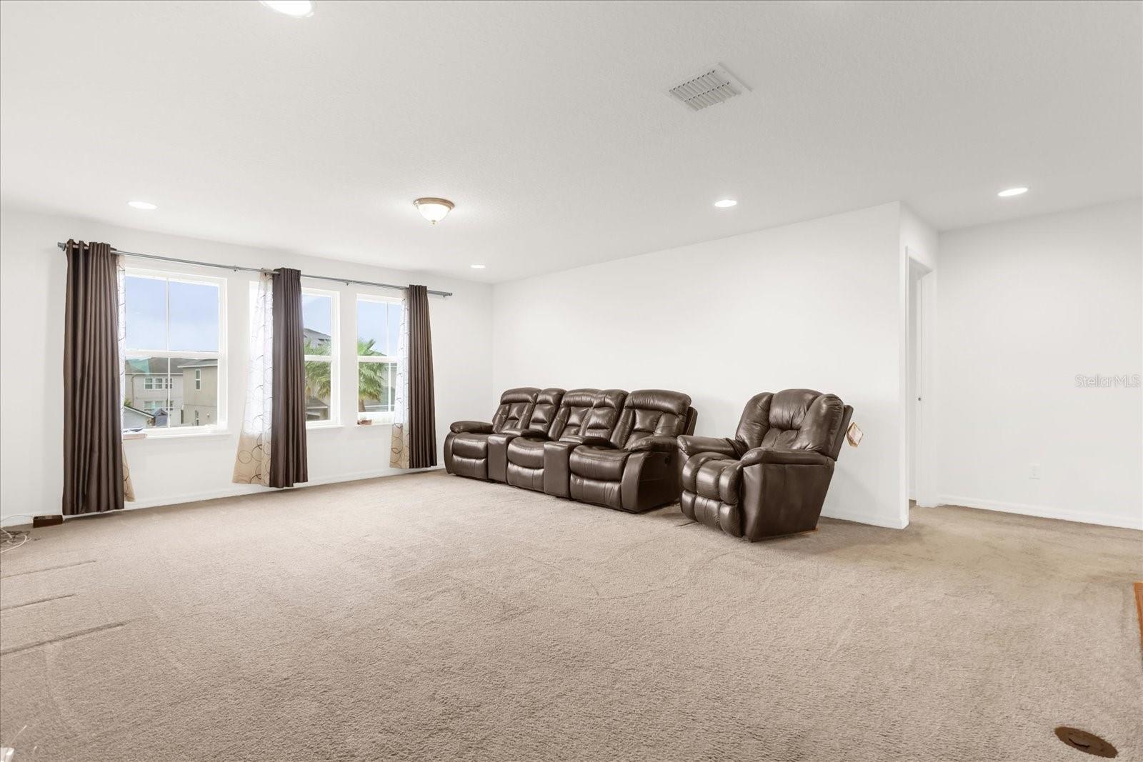 2811 CARTER GROVE LN, KISSIMMEE, FL, 34741