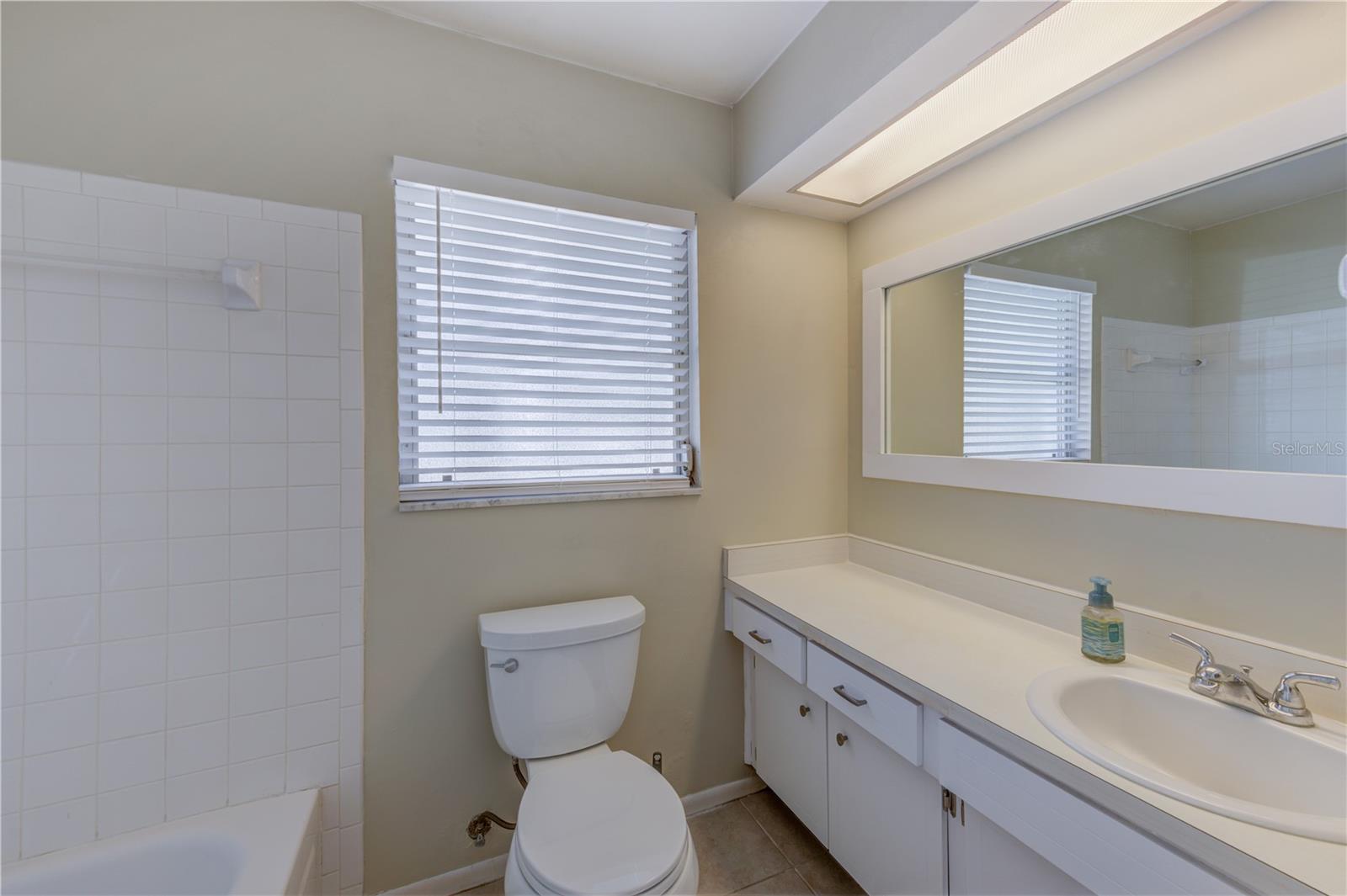 404 BRANDYWINE DR, LARGO, FL, 33771