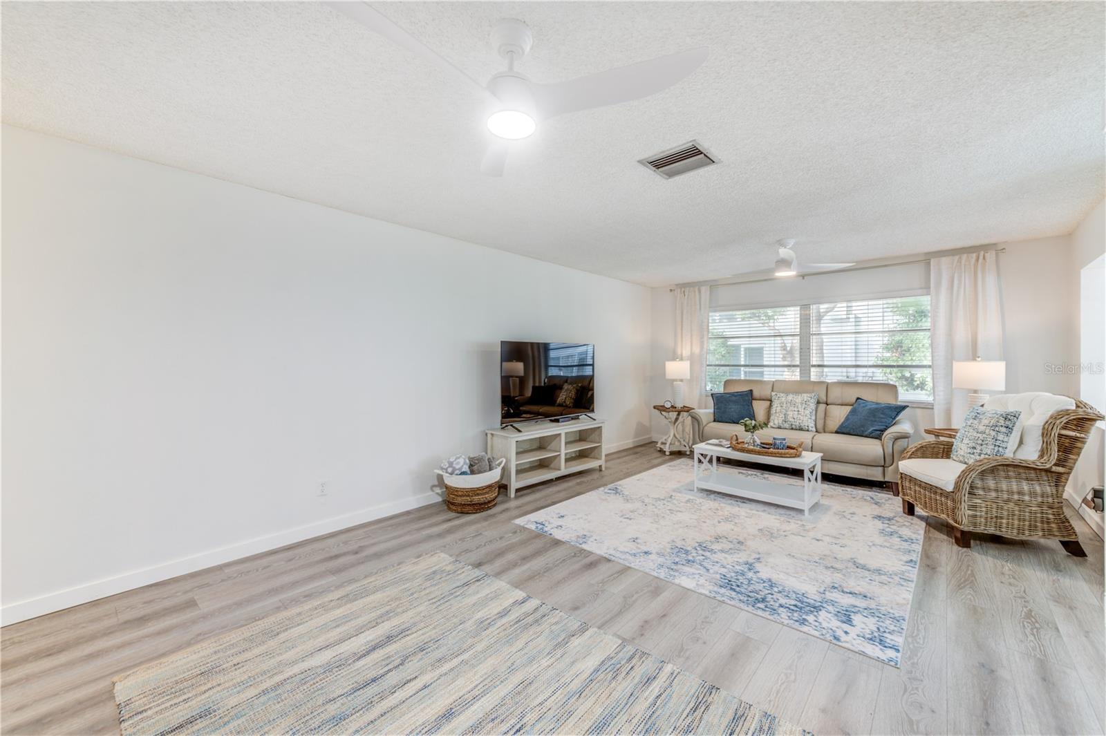 404 BRANDYWINE DR, LARGO, FL, 33771