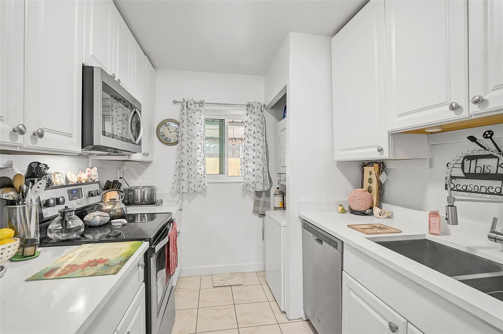 4160 FRUITVILLE RD #14, SARASOTA, FL, 34232
