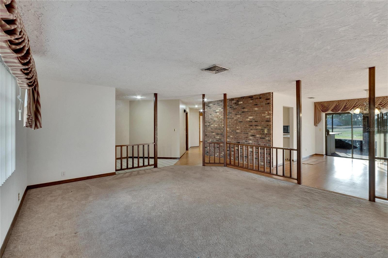 1903 COUNTRY CLUB CT, PLANT CITY, FL, 33566