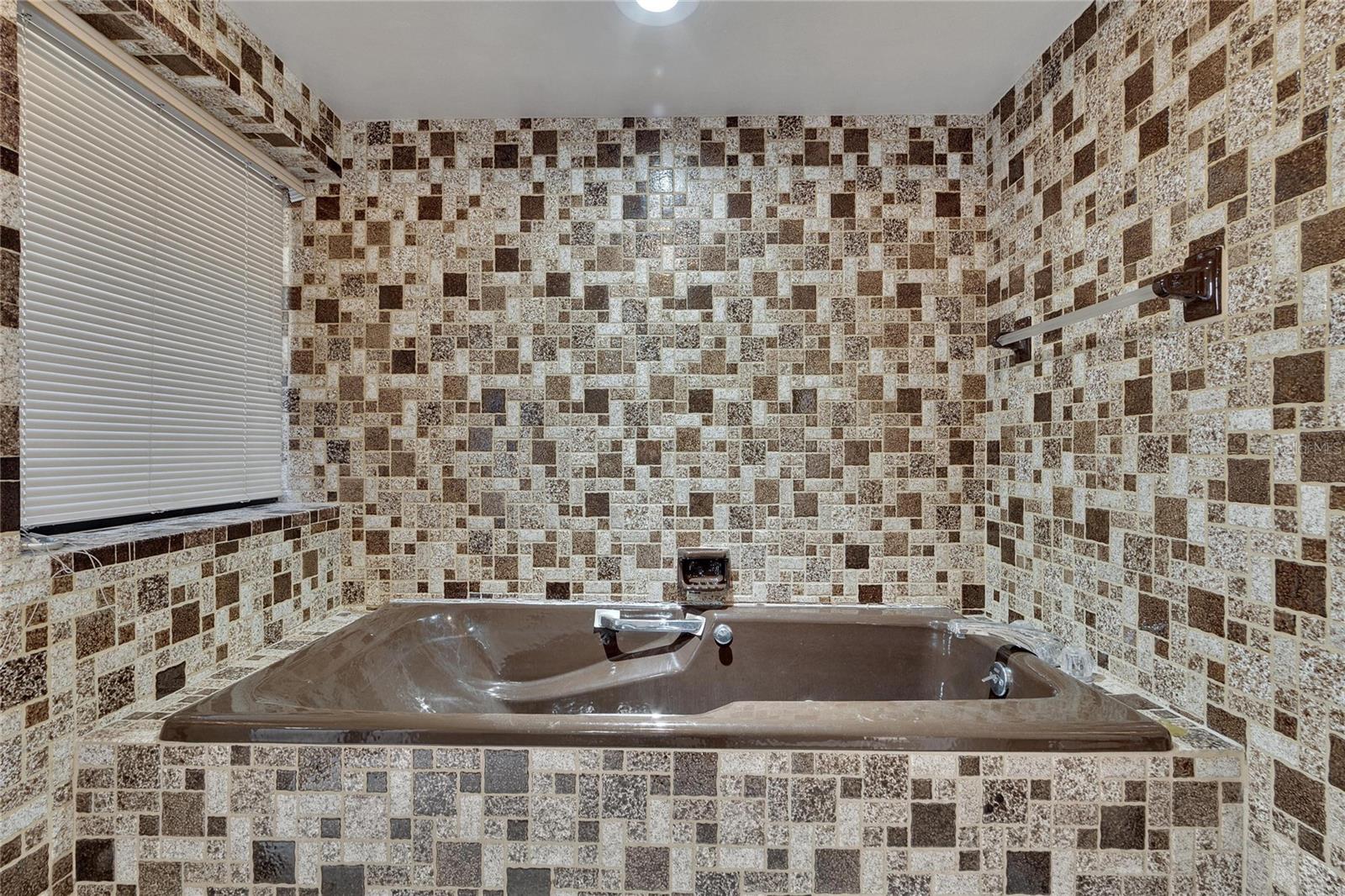 1903 COUNTRY CLUB CT, PLANT CITY, FL, 33566