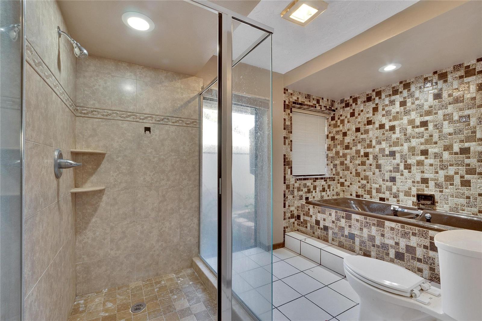 1903 COUNTRY CLUB CT, PLANT CITY, FL, 33566