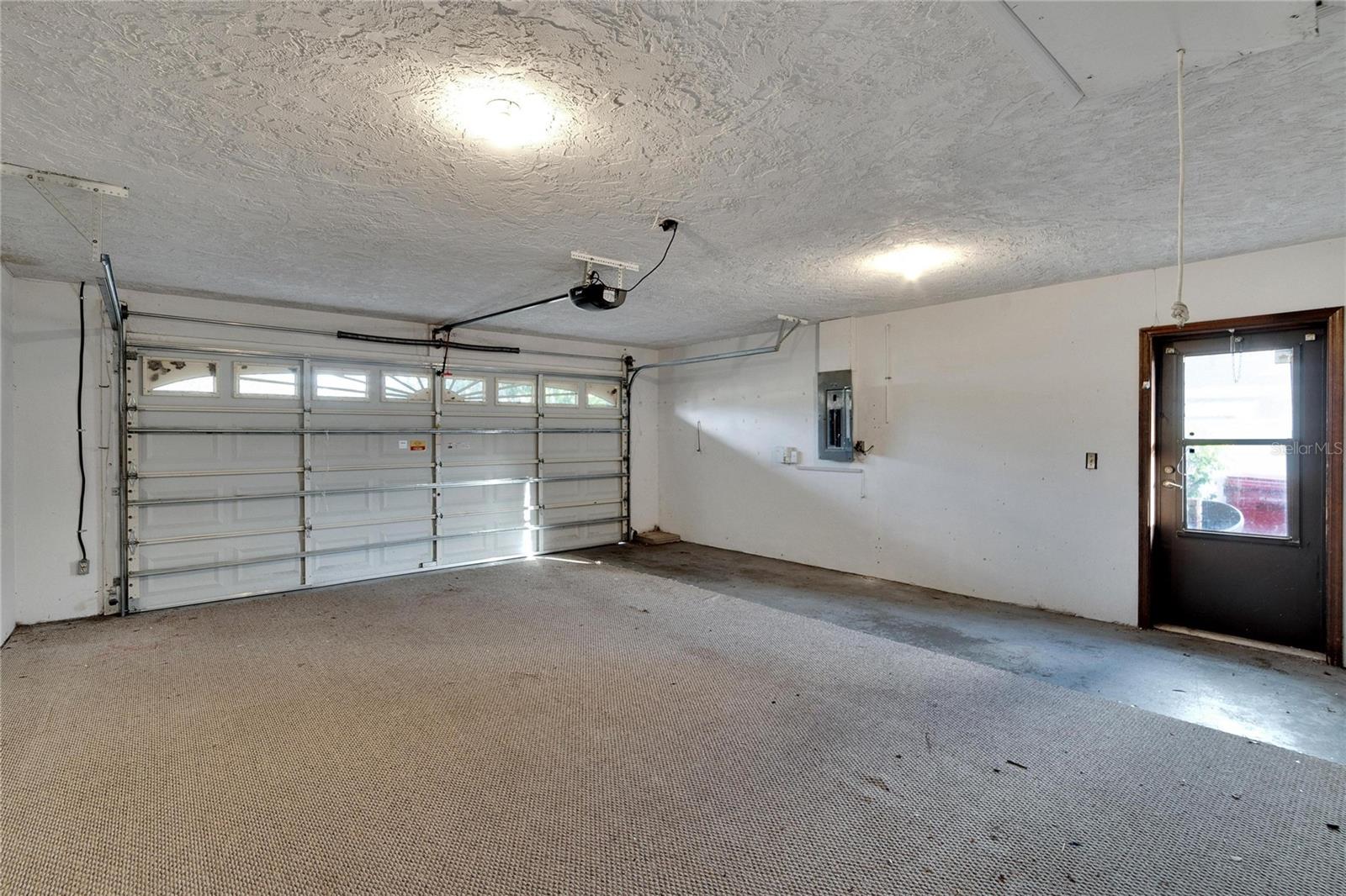 1903 COUNTRY CLUB CT, PLANT CITY, FL, 33566