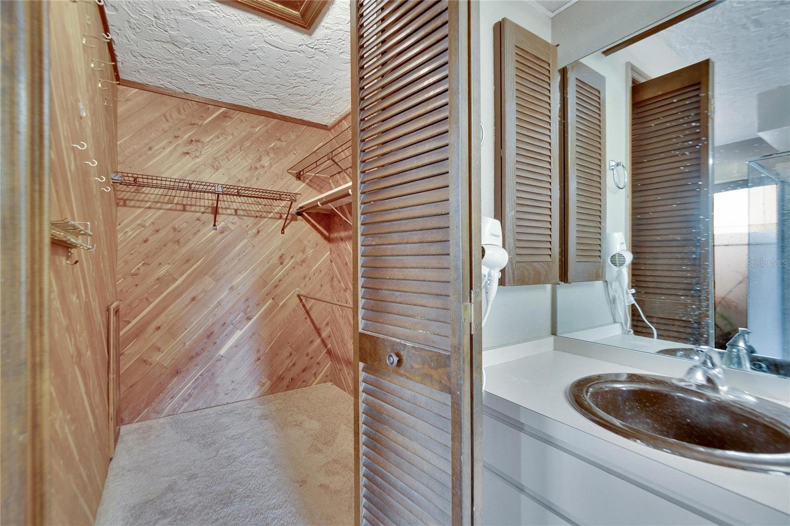 1903 COUNTRY CLUB CT, PLANT CITY, FL, 33566