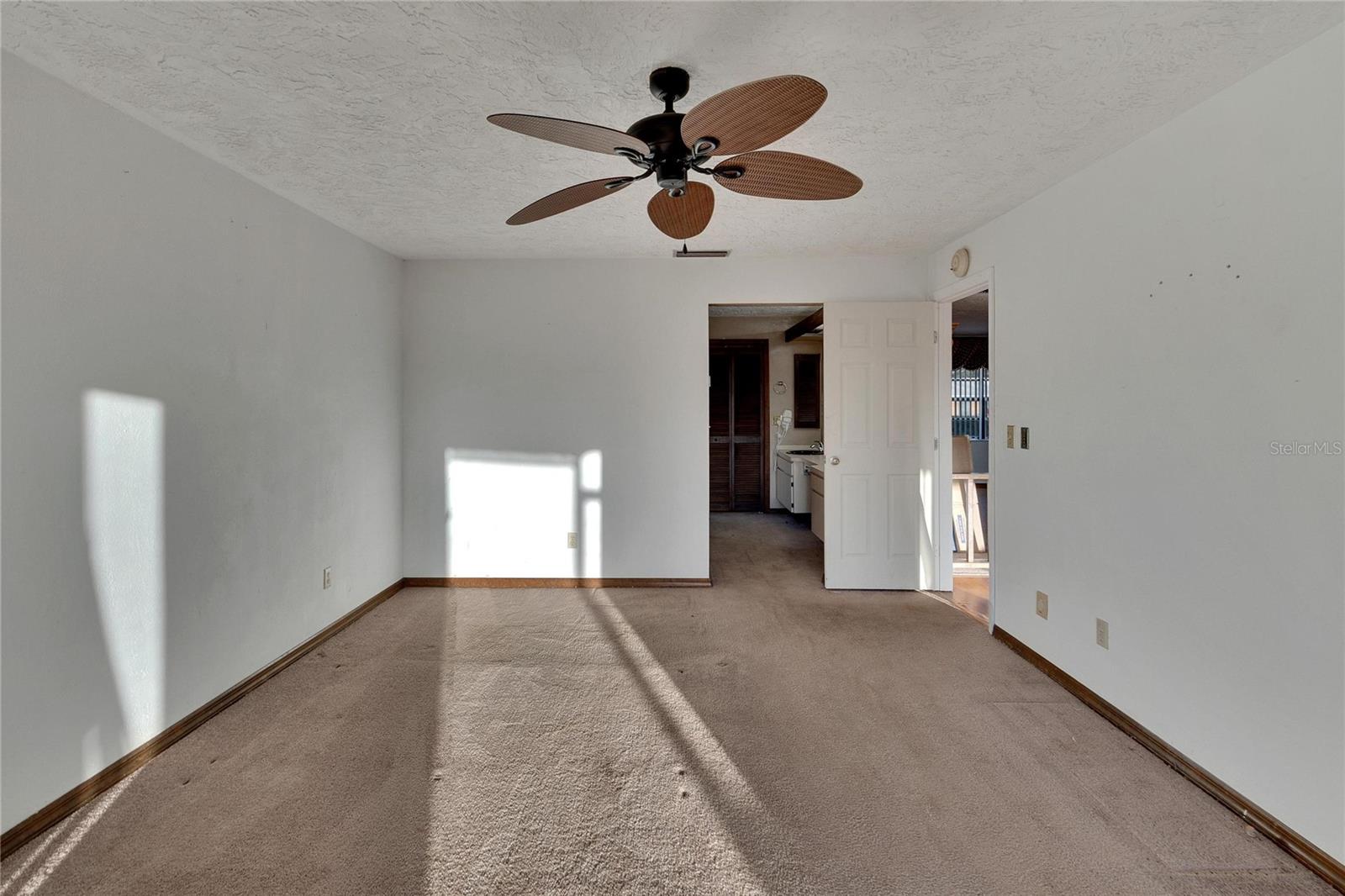 1903 COUNTRY CLUB CT, PLANT CITY, FL, 33566