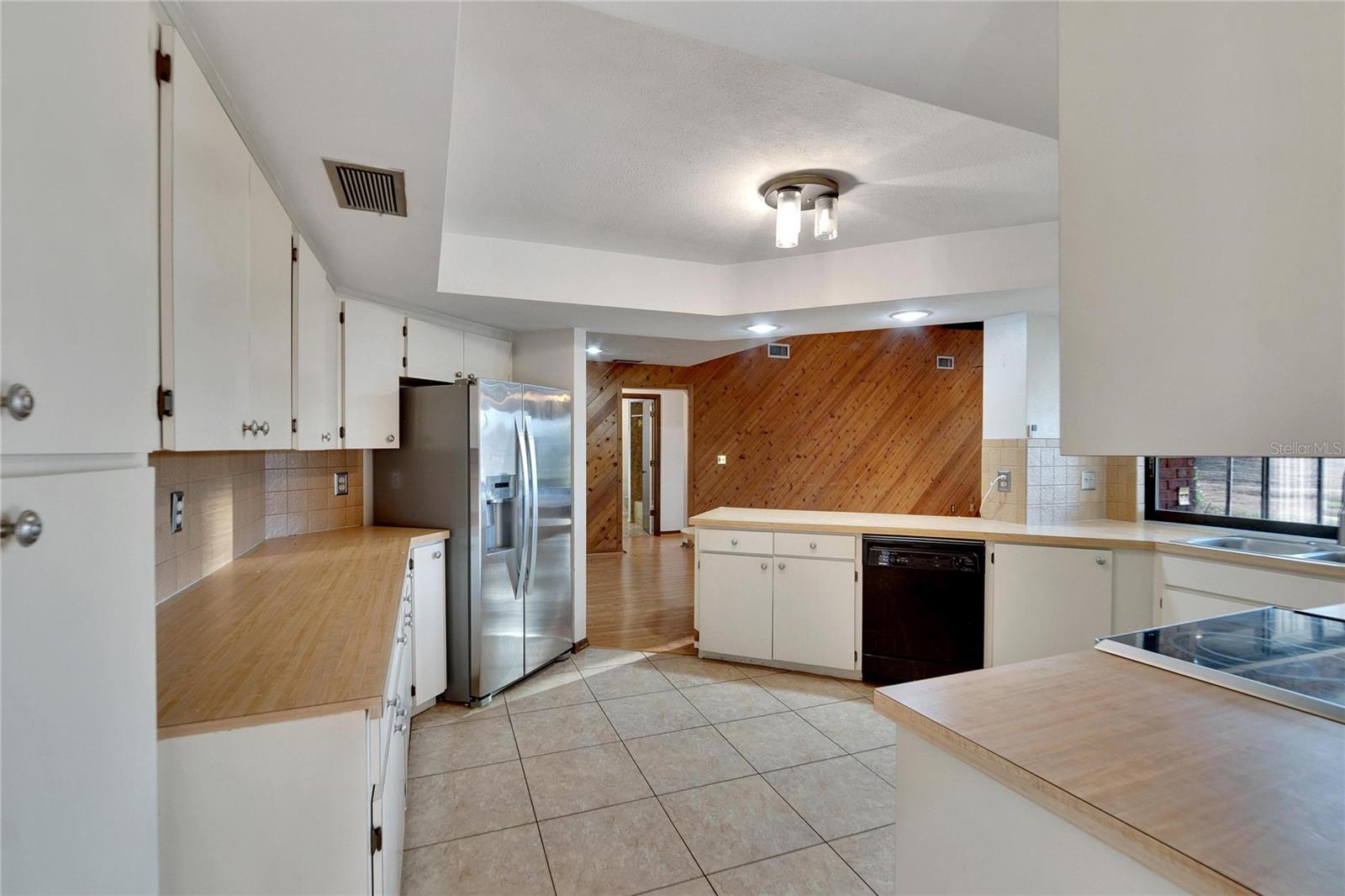 1903 COUNTRY CLUB CT, PLANT CITY, FL, 33566