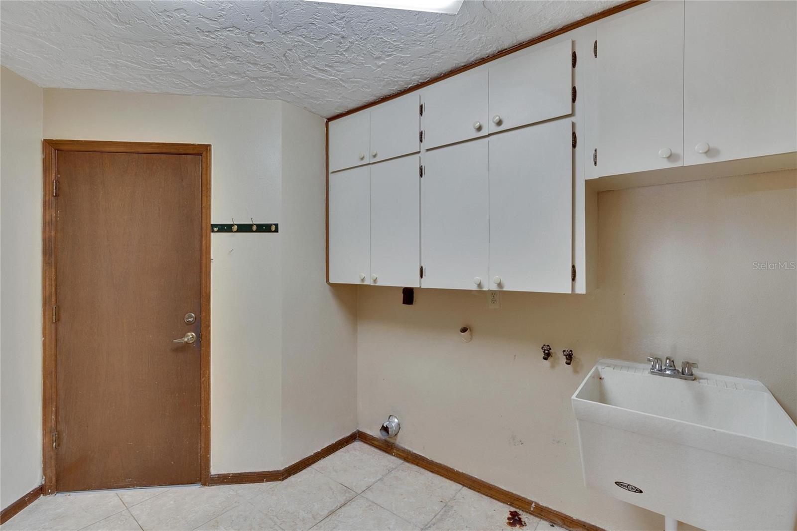 1903 COUNTRY CLUB CT, PLANT CITY, FL, 33566