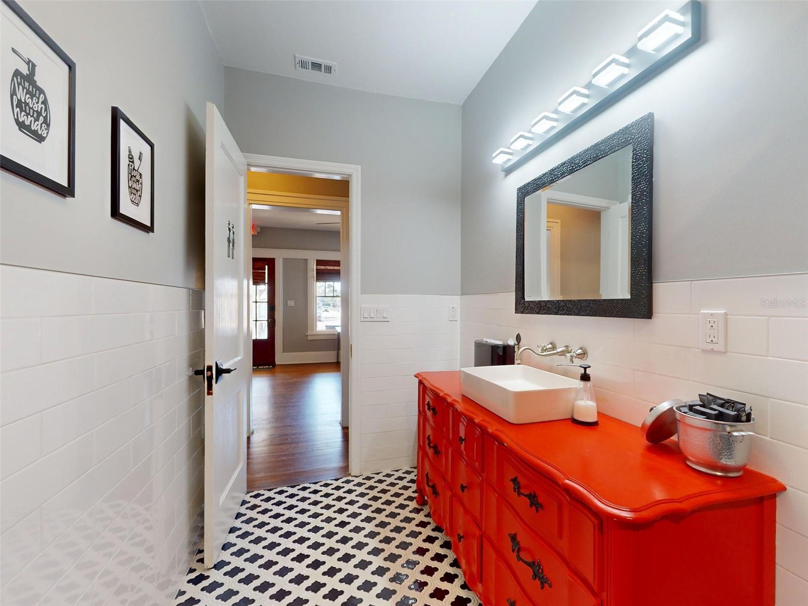 215 WASHINGTON ST, NEW SMYRNA BEACH, FL, 32168