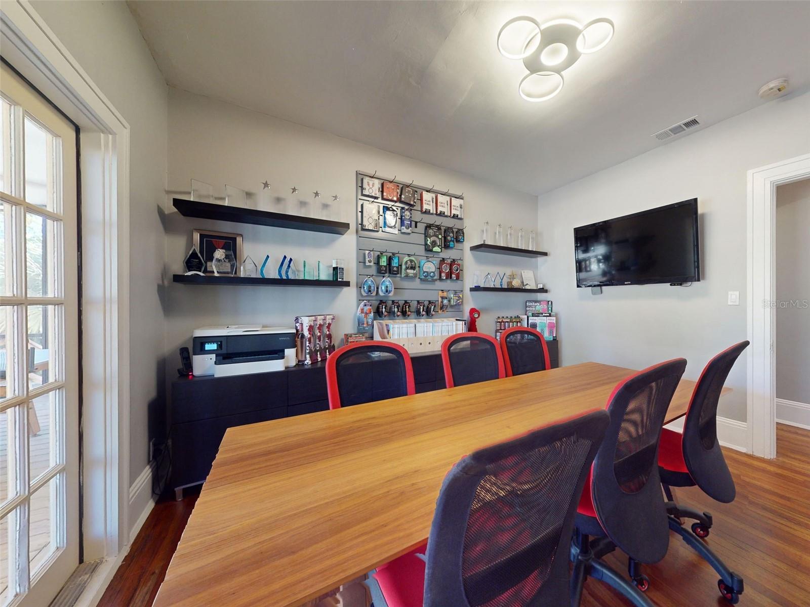 215 WASHINGTON ST, NEW SMYRNA BEACH, FL, 32168