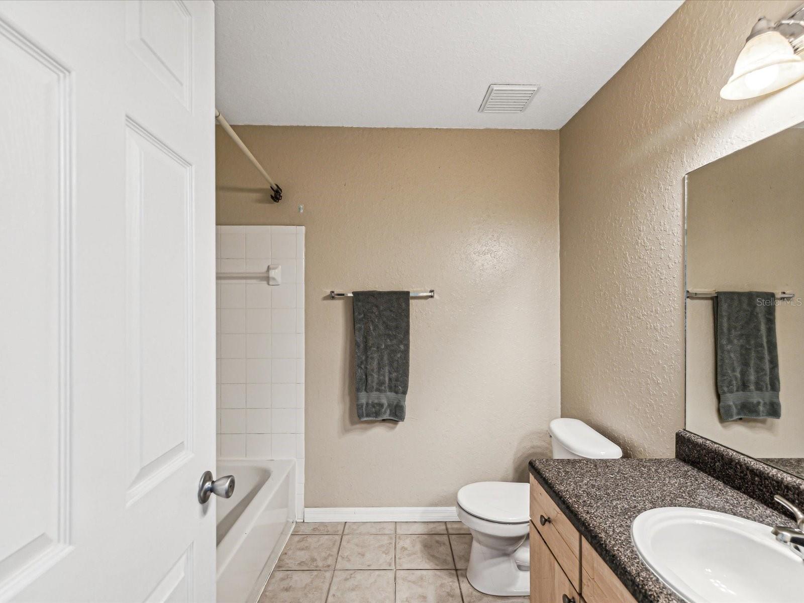 3653 KINGS RD #102, PALM HARBOR, FL, 34685