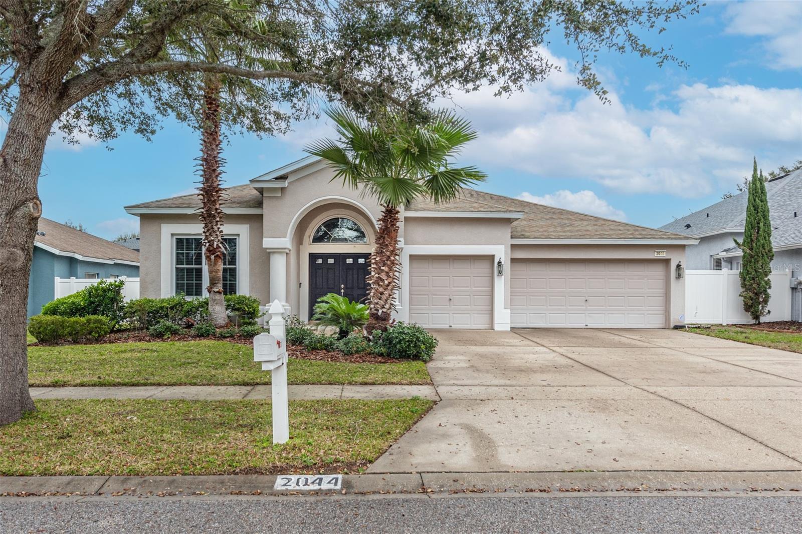2044 HEARTLAND CIR, VALRICO, FL, 33594
