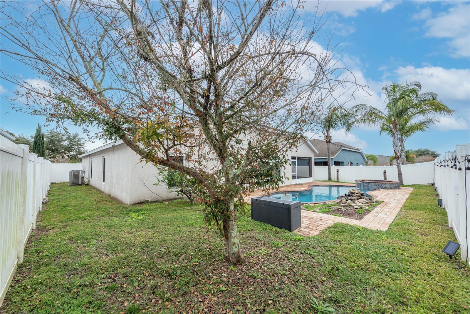 2044 HEARTLAND CIR, VALRICO, FL, 33594