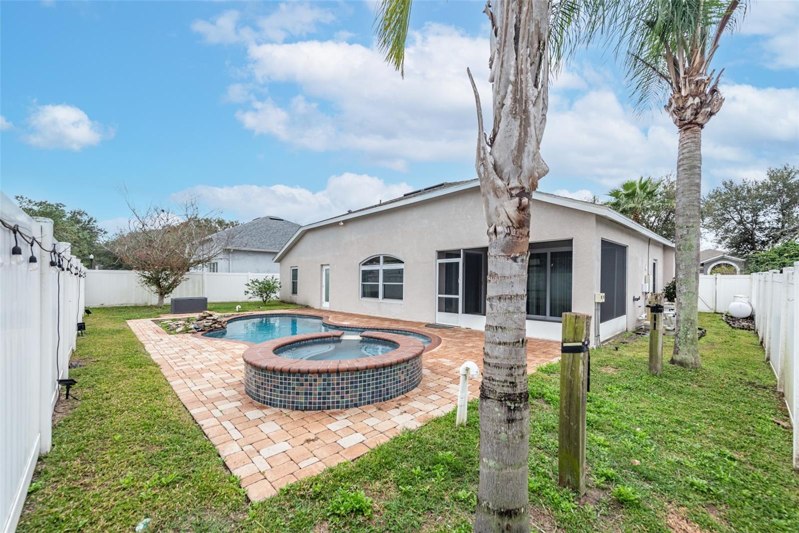 2044 HEARTLAND CIR, VALRICO, FL, 33594
