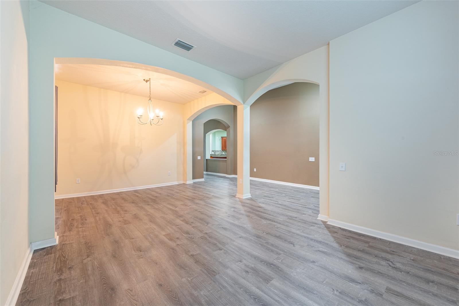 2044 HEARTLAND CIR, VALRICO, FL, 33594