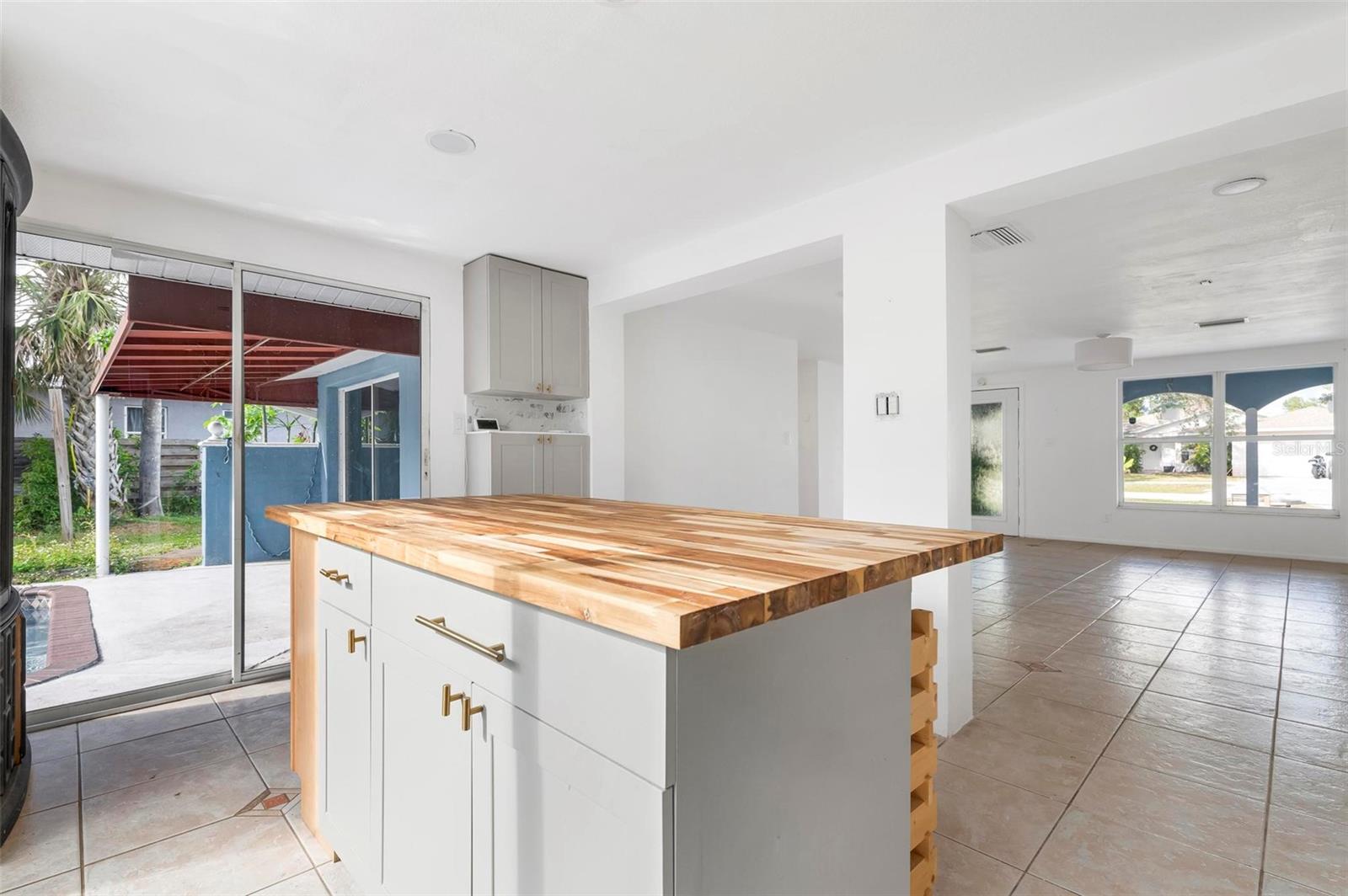 2332 PINEHURST ST, SARASOTA, FL, 34231