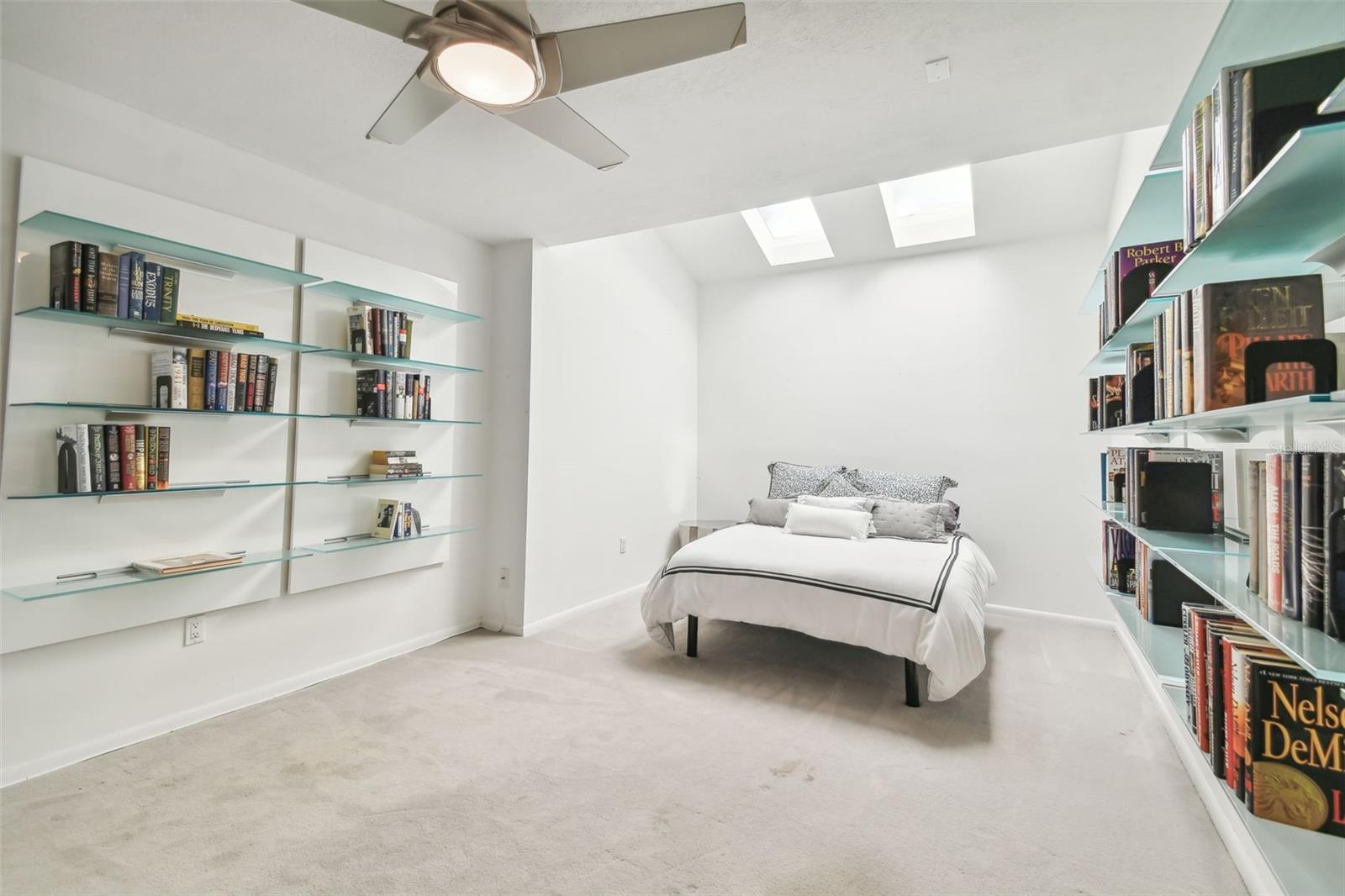 4220 FAIRWAY RUN #0, TAMPA, FL, 33618