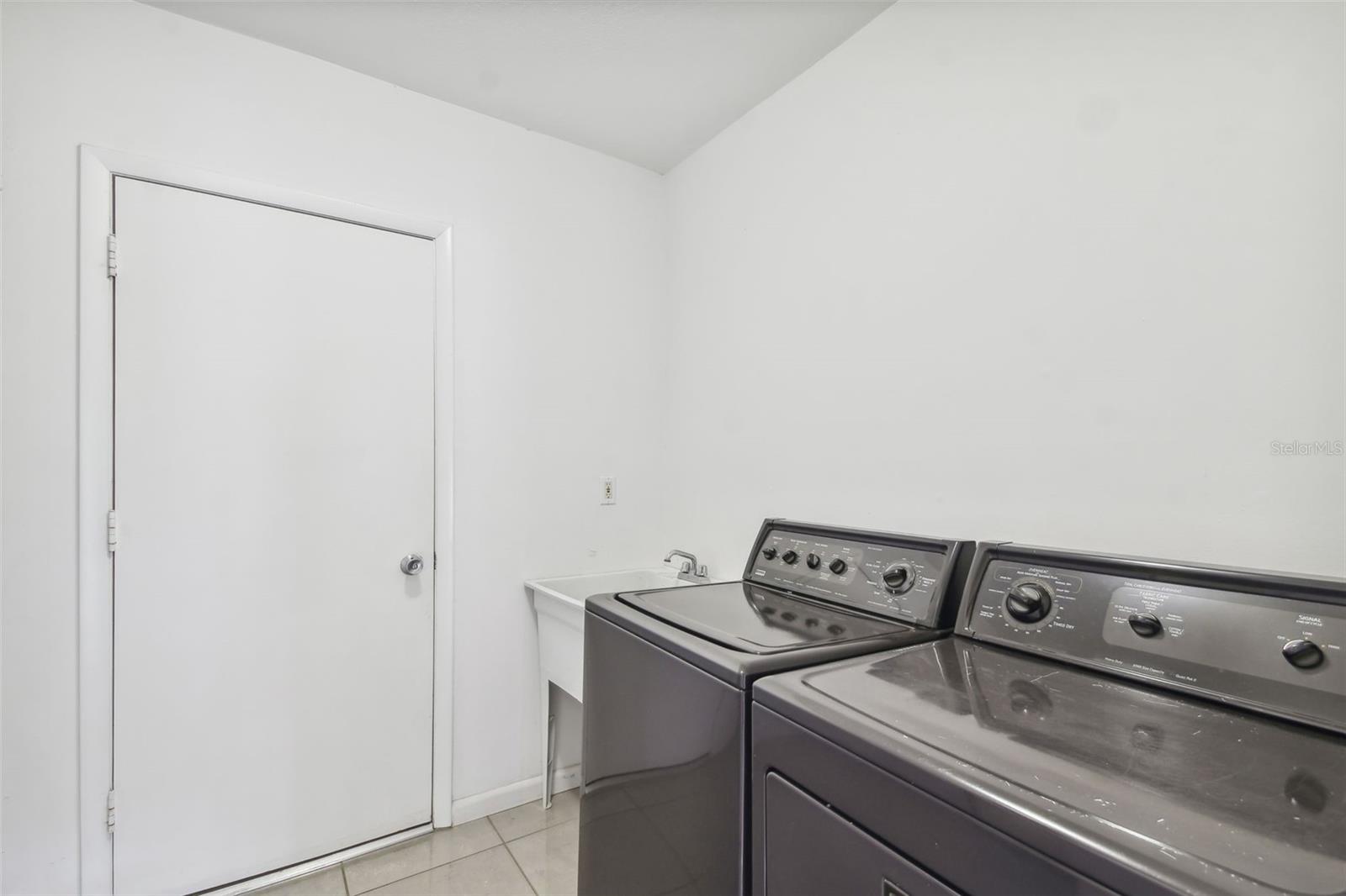 4220 FAIRWAY RUN #0, TAMPA, FL, 33618