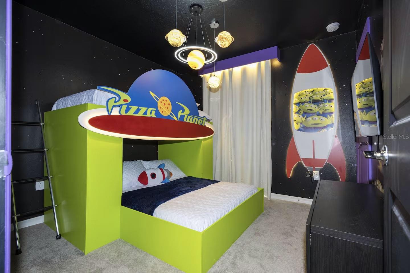 4294 LANA AVE, DAVENPORT, FL, 33897