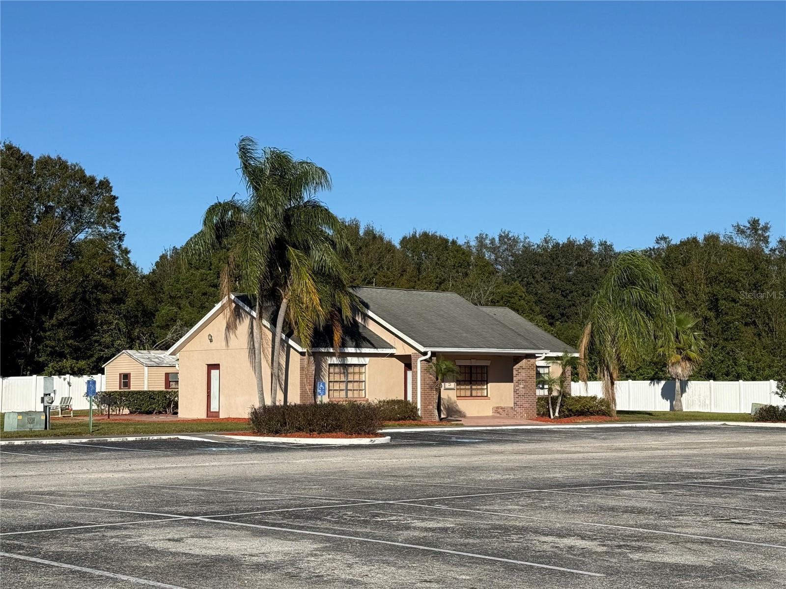 21038 VOYAGER BLVD #4, LAND O LAKES, FL, 34638