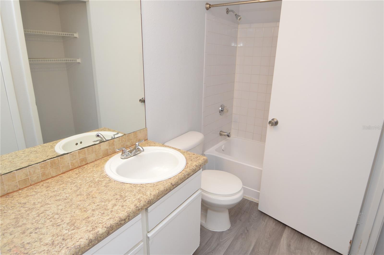 8630 MALLARD RESERVE DR #102, TAMPA, FL, 33614